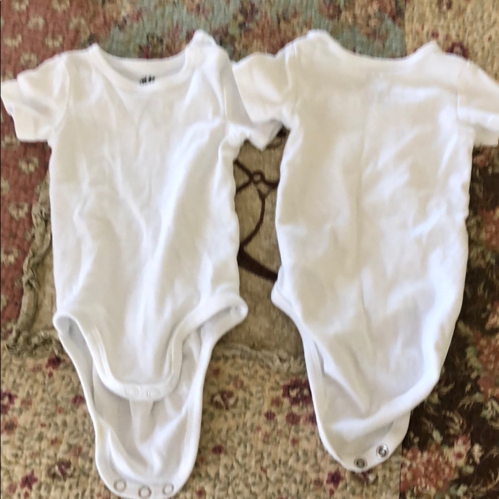 H&M oneies